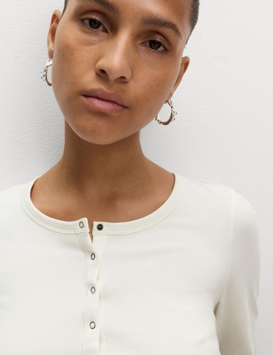 هنلي وبرتني وقطعة خبز